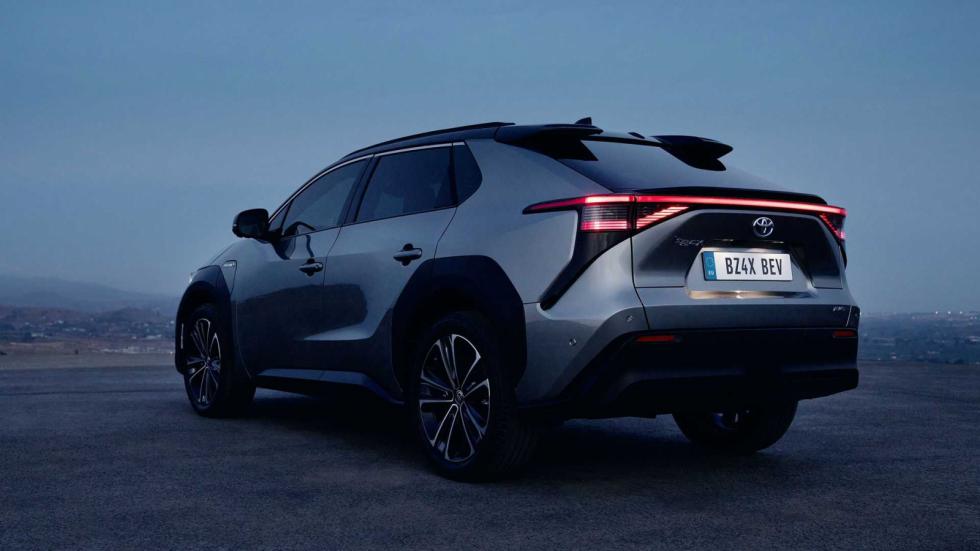 Νέο Toyota bZ4X: To πρώτο 100% ηλεκτρικό Τοyota
